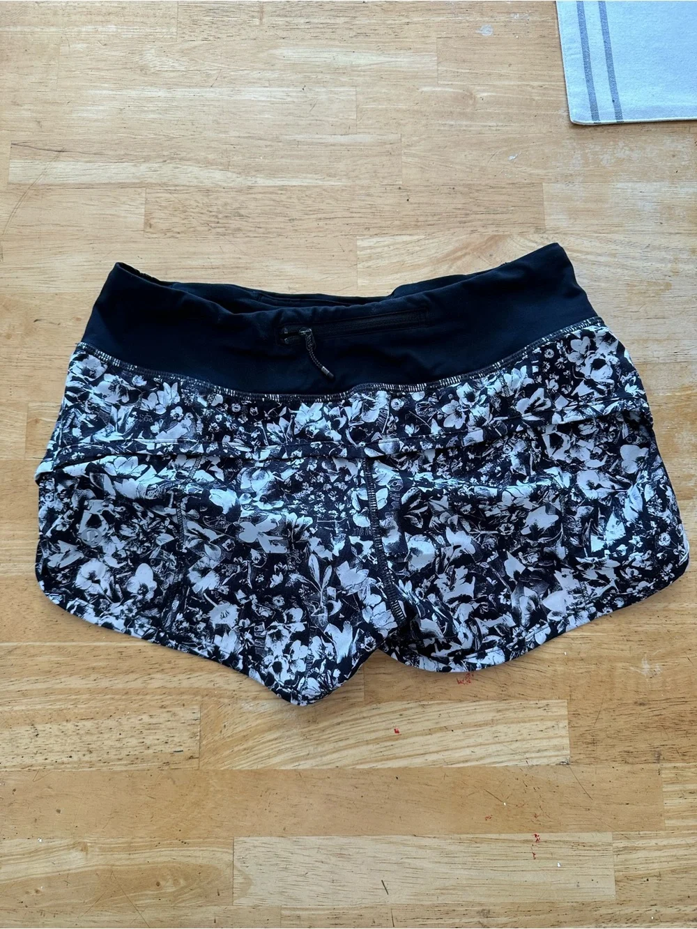 lululemon athletica lululemon shorts